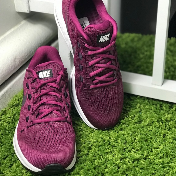 NWT Nike Zoom Vomero 12 Burgundy WMNS - Picture 3 of 7